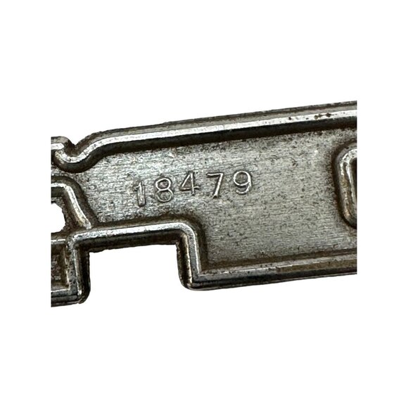 2 Vintage Rupp snowmobile Metal Emblems Badge Logos and a key. - Picture 8 of 9